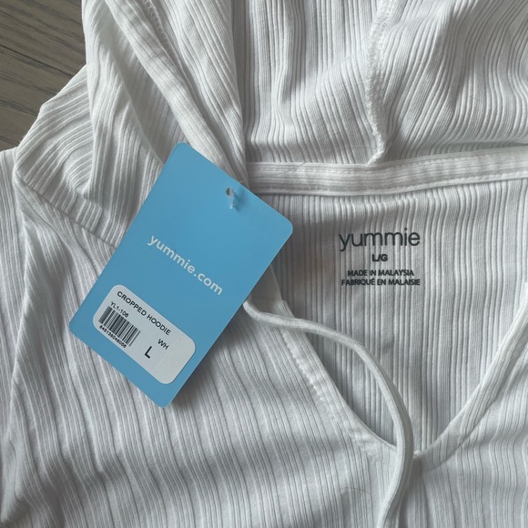 BNWT Yummie crop white hoodie - Picture 3 of 3